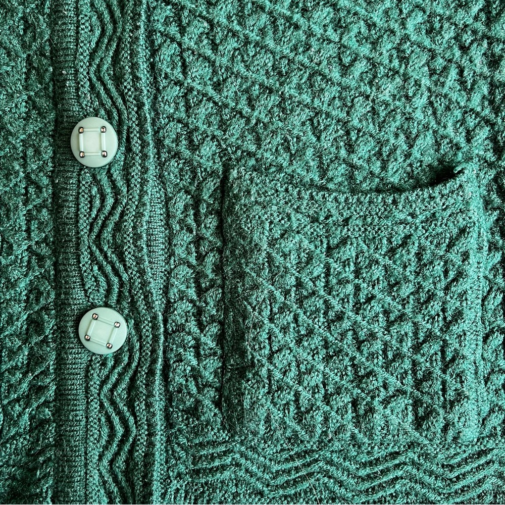 Le Marine Green Knitted Women's Sweater Vest - Picture 9 of 10